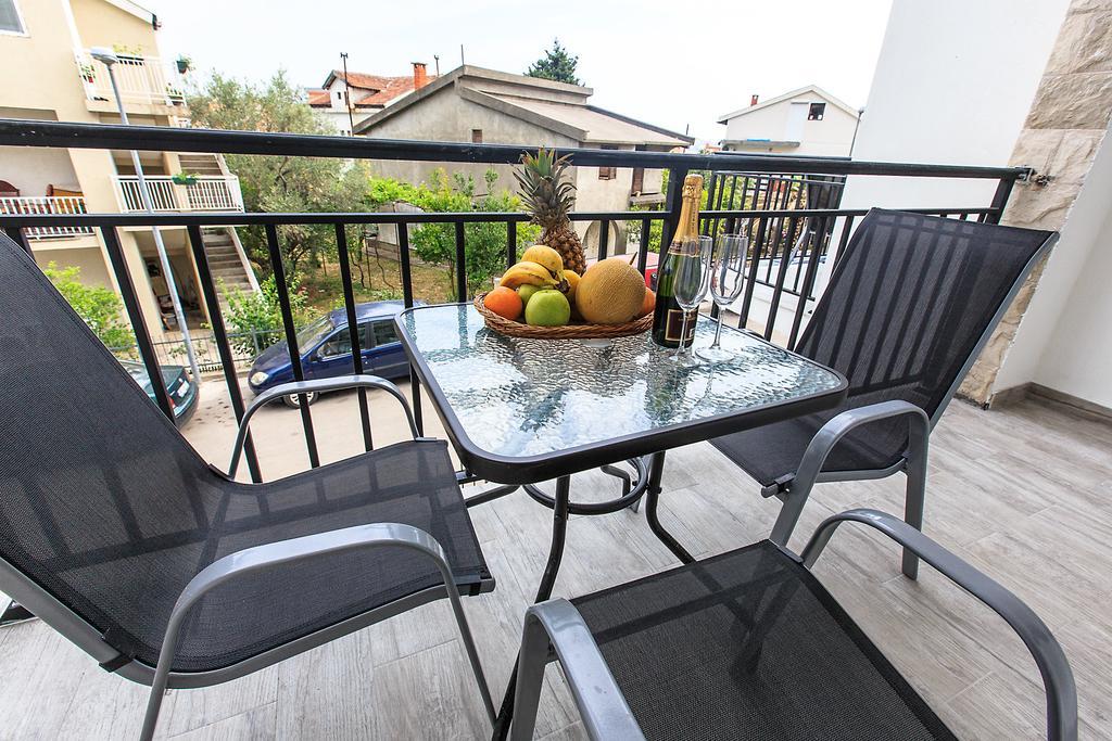 Apartments Saric Bar Exterior foto